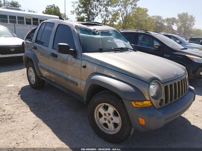 1J4GL48K95W****** · 2005 JEEP LIBERTY SPORT