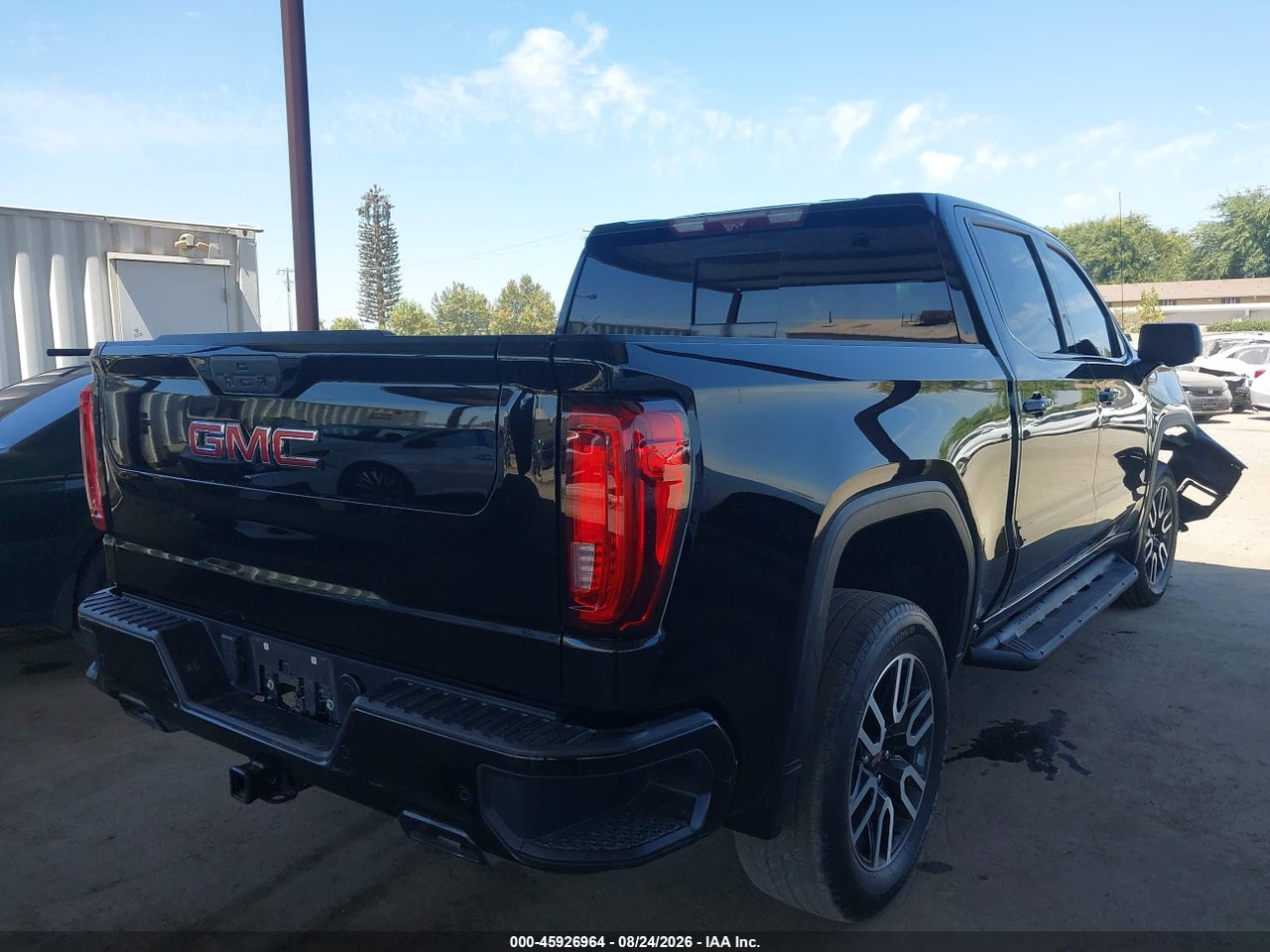 2020 GMC SIERRA 1500 4WD  SHORT BOX AT4 · 4/11