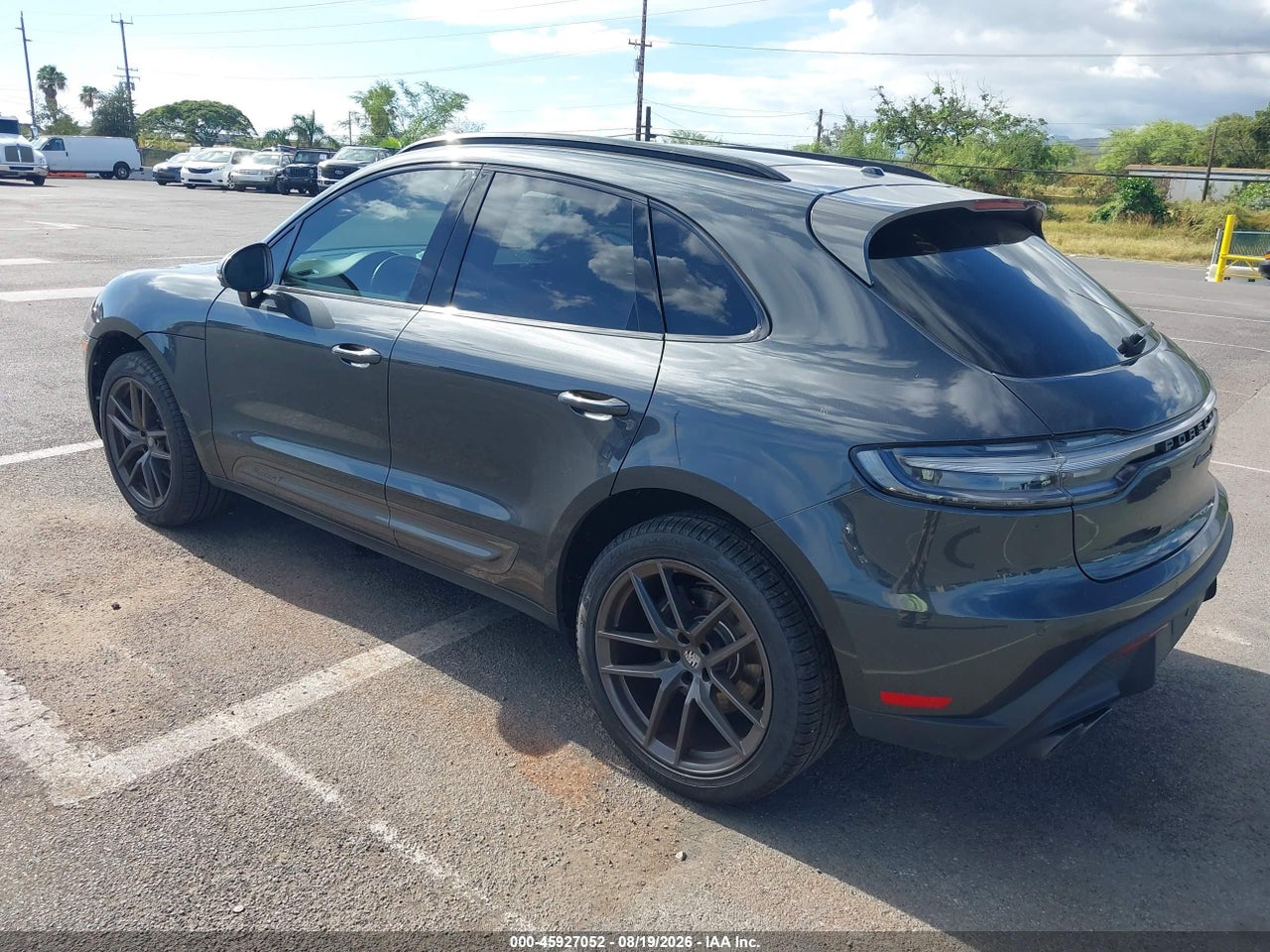 2023 PORSCHE MACAN T · 3/11
