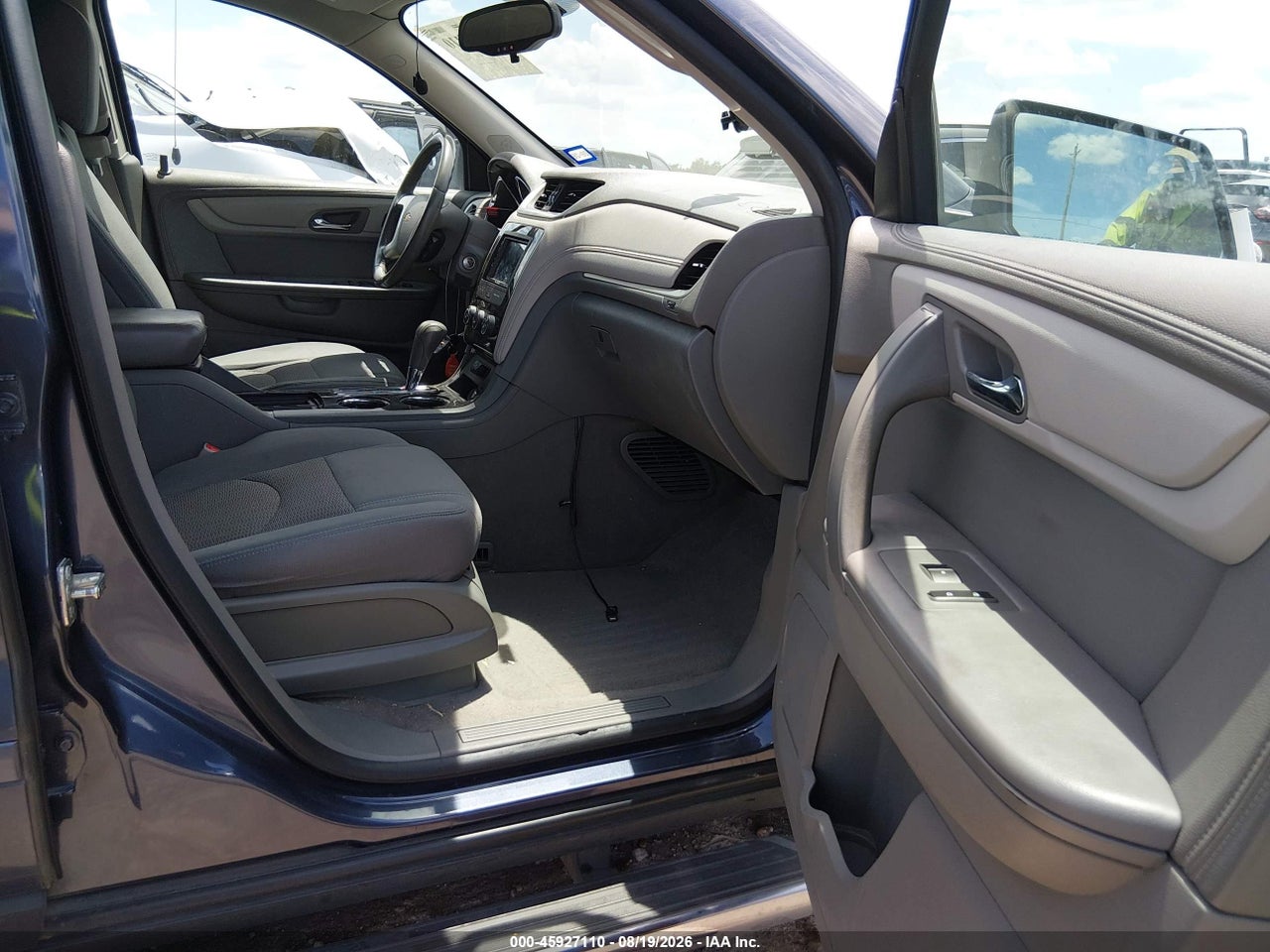 2014 CHEVROLET TRAVERSE LT · 5/11