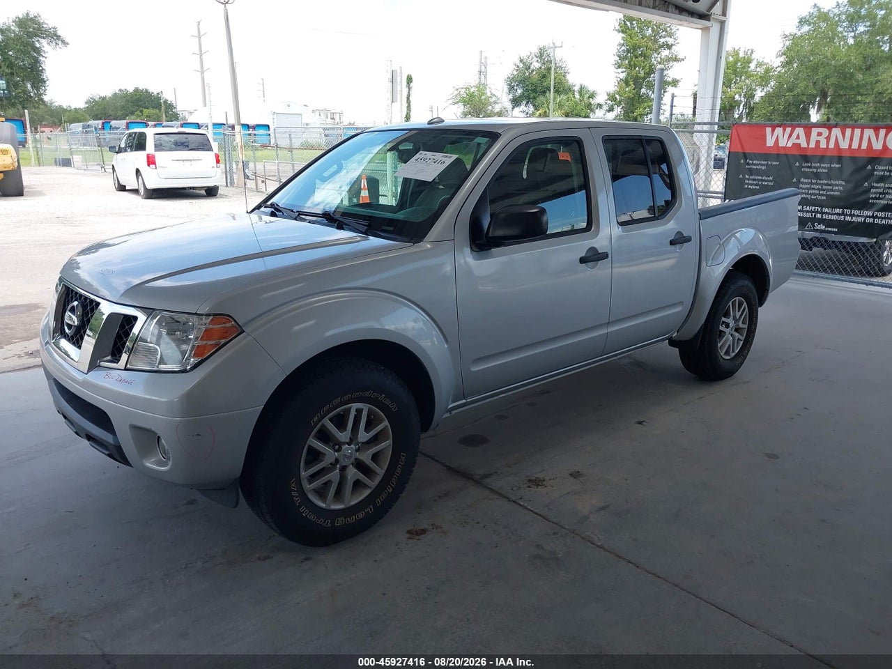 2016 NISSAN FRONTIER SV · 2/11