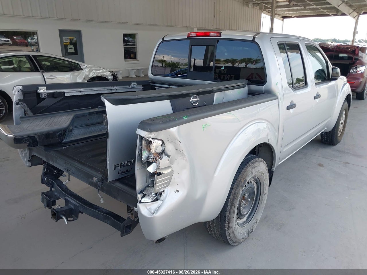 2016 NISSAN FRONTIER SV · 4/11