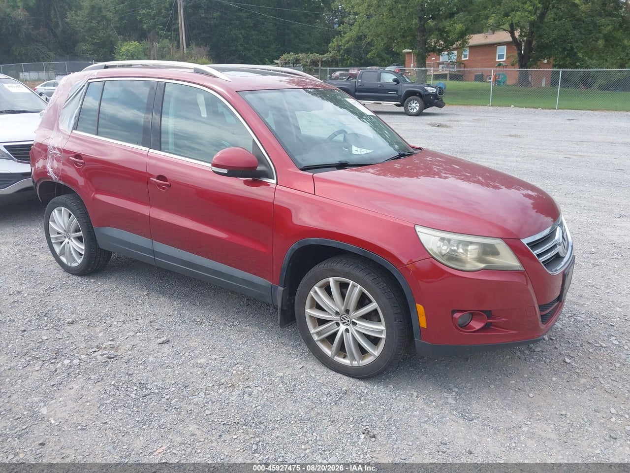2011 VOLKSWAGEN TIGUAN SEL