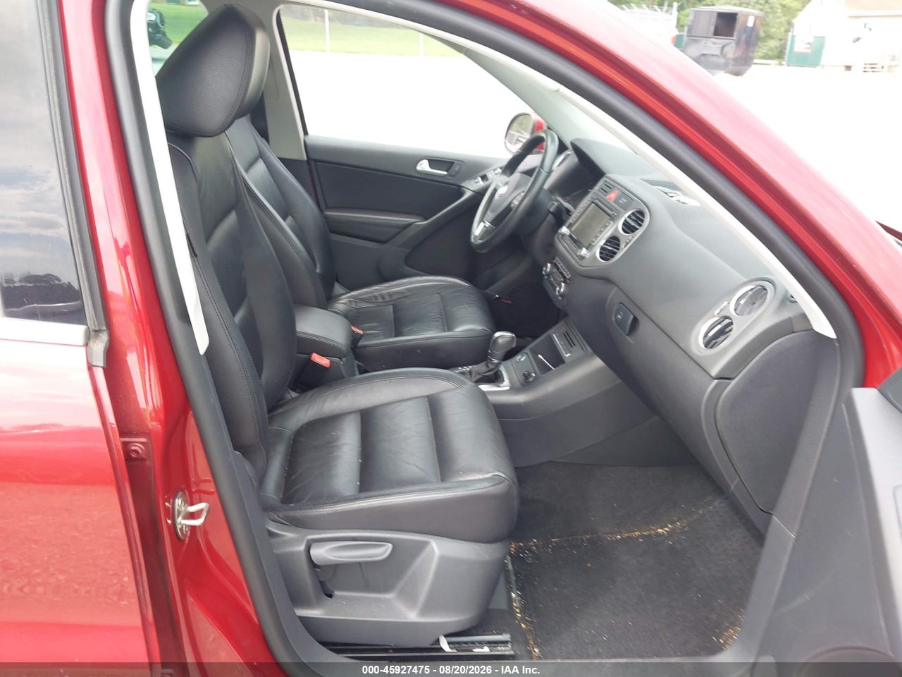 2011 VOLKSWAGEN TIGUAN SEL · 5/11