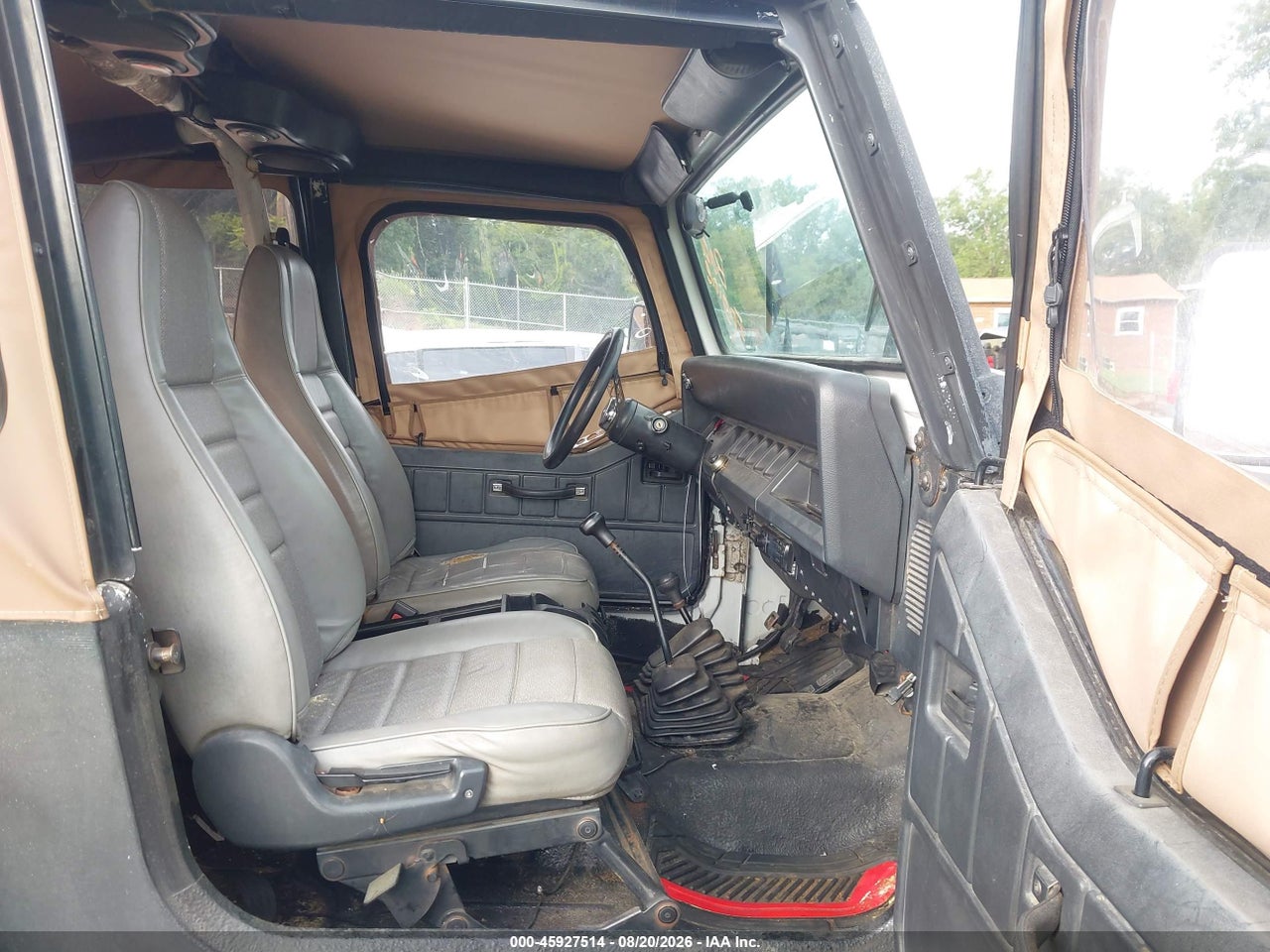 2J4FY19P1NJ****** · 1992 JEEP WRANGLER / YJ S · 5/11