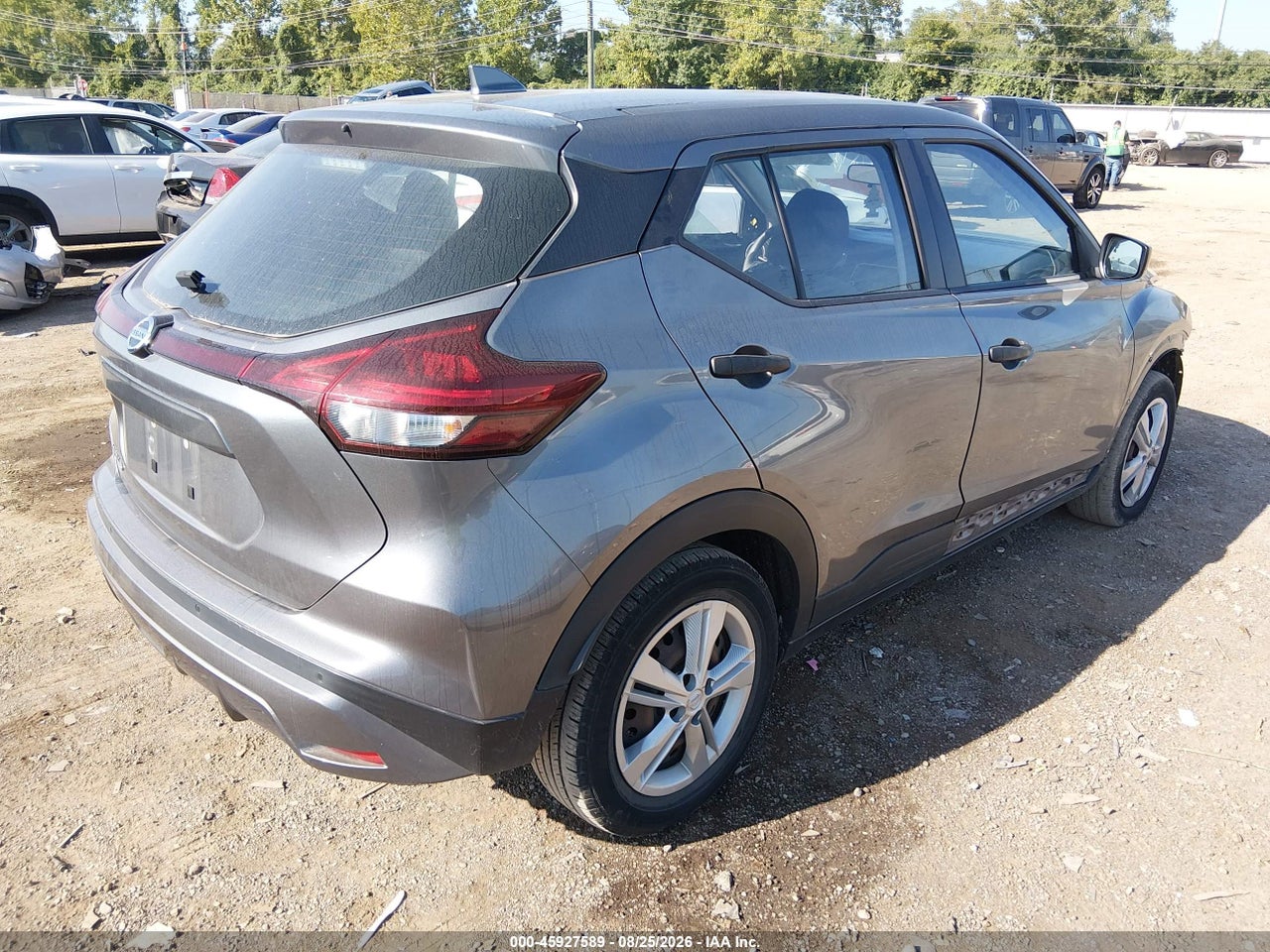2021 NISSAN KICKS S XTRONIC CVT · 4/11
