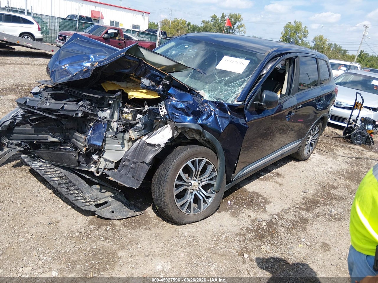 2018 MITSUBISHI OUTLANDER ES · 2/11