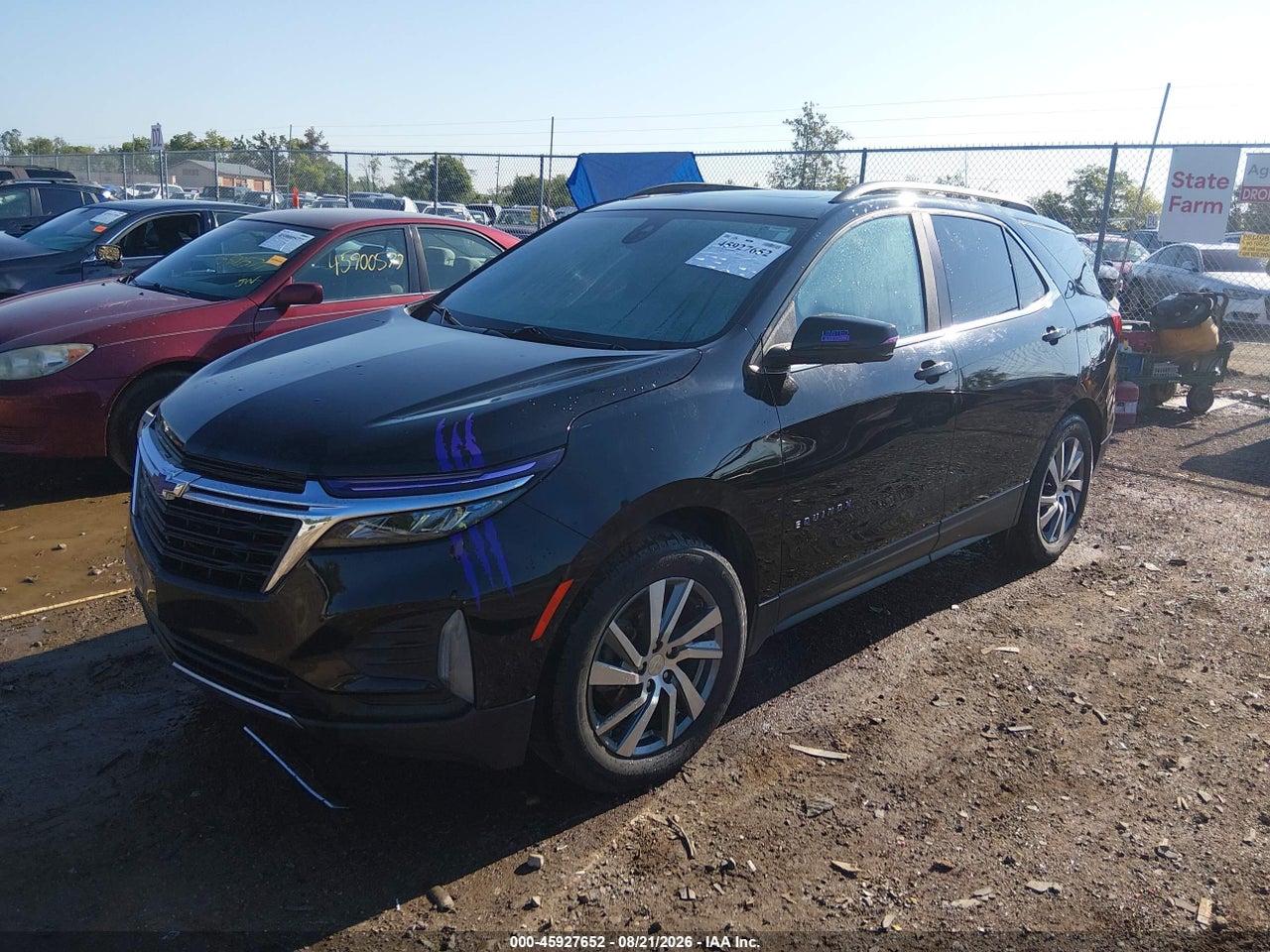 2022 CHEVROLET EQUINOX AWD LT · 2/10