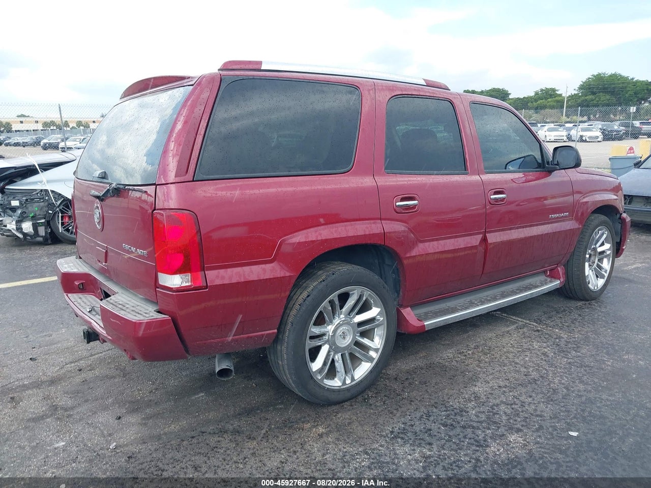 2005 CADILLAC ESCALADE STANDARD · 4/10