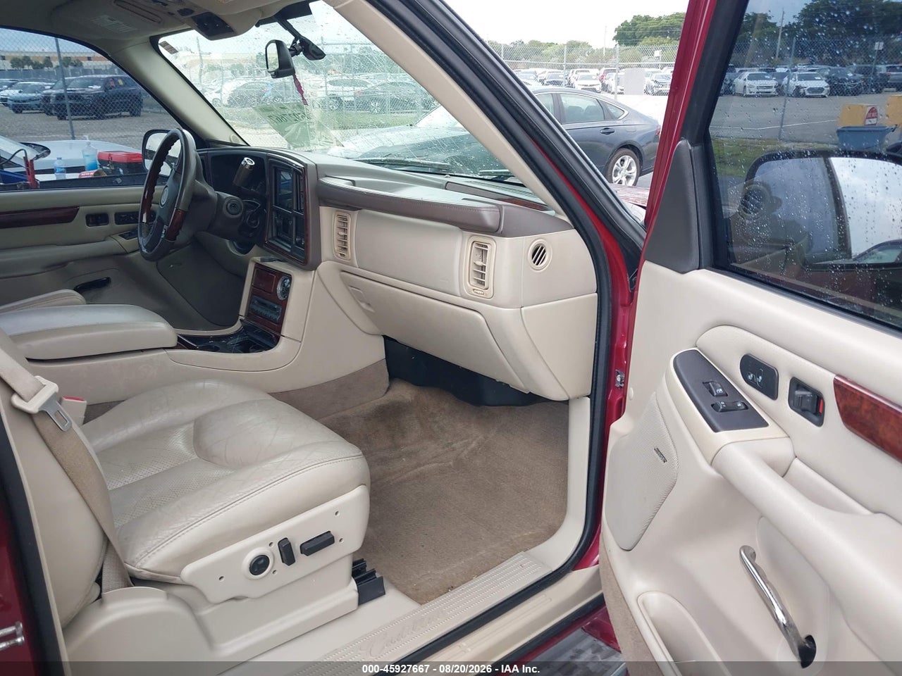2005 CADILLAC ESCALADE STANDARD · 5/10