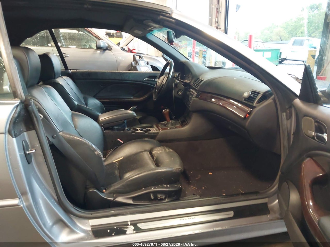 2004 BMW 325CI   · 5/11
