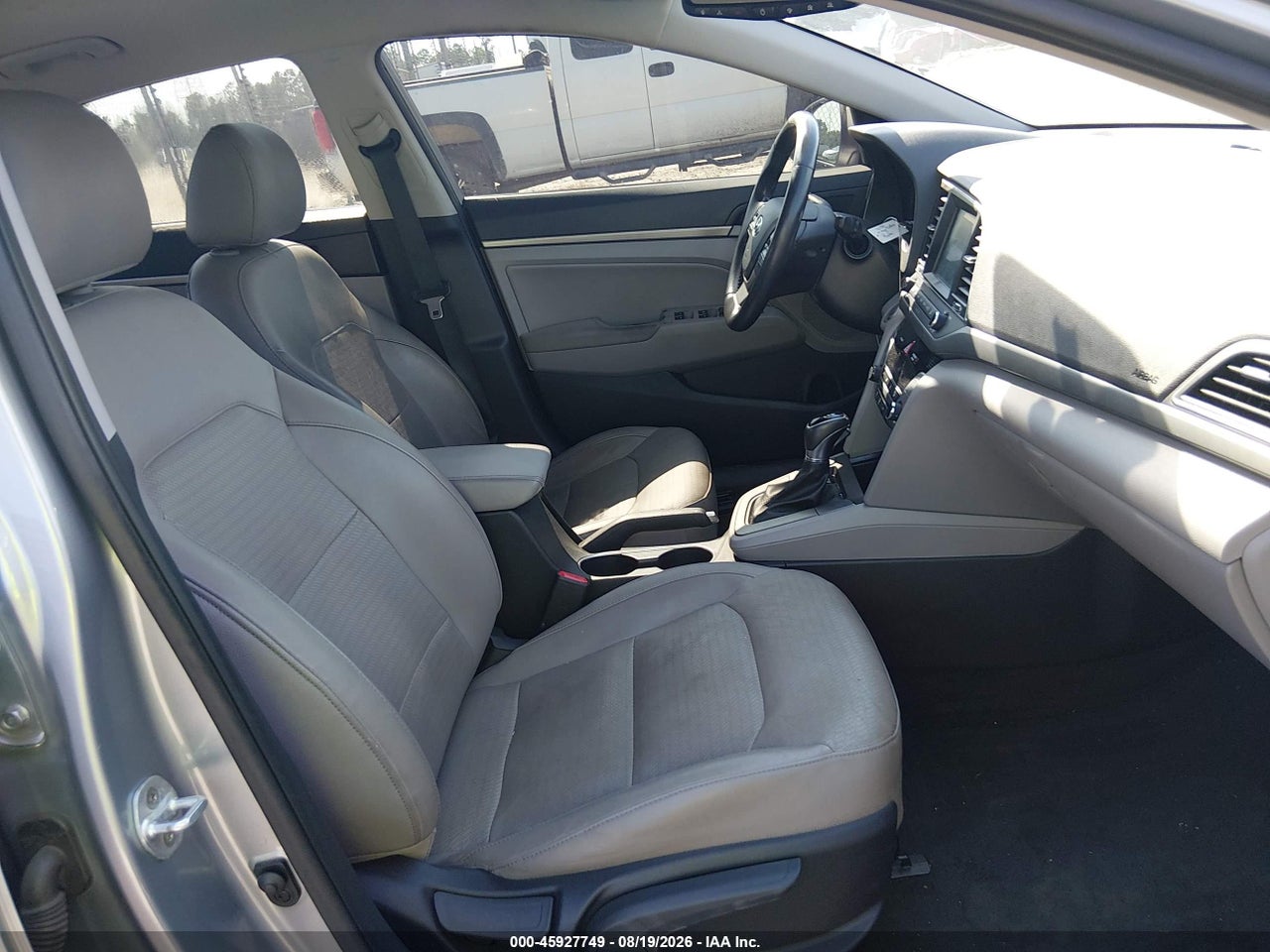 2017 HYUNDAI ELANTRA LIMITED · 5/11
