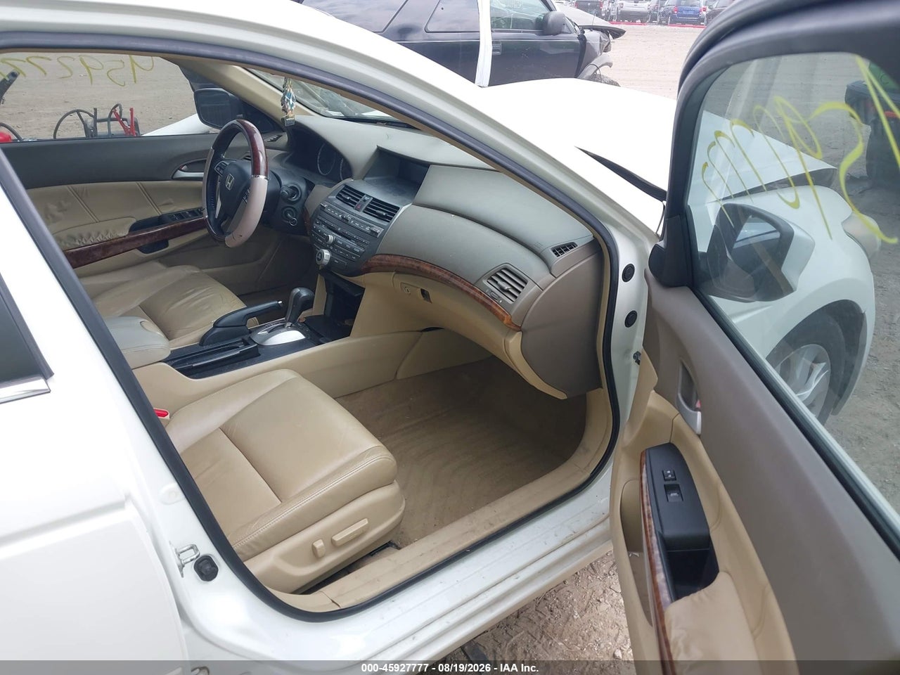 1HGCP36838A****** · 2008 HONDA ACCORD 3.5 EX-L · 5/11
