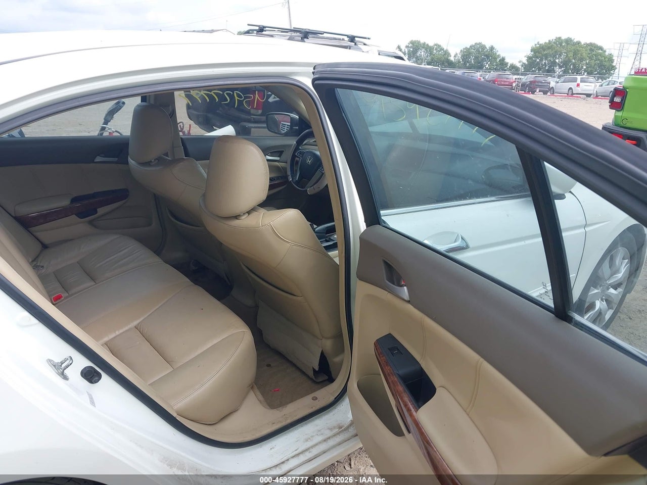 1HGCP36838A****** · 2008 HONDA ACCORD 3.5 EX-L · 8/11