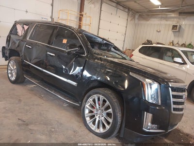 1GYS4HKJ8JR****** · 2018 CADILLAC ESCALADE ESV LUXURY