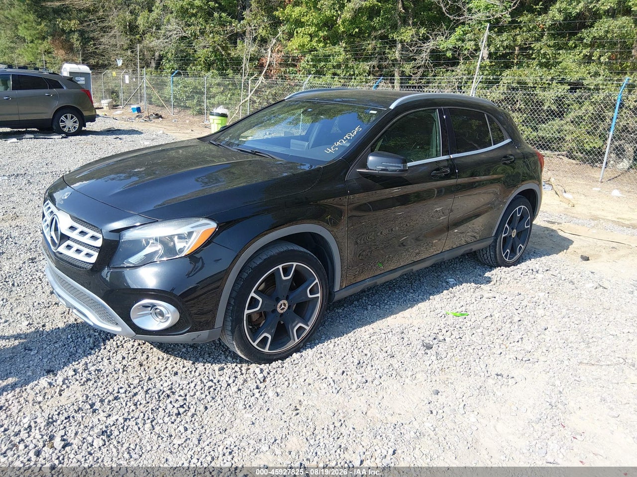 2018 MERCEDES-BENZ GLA 250 · 2/11