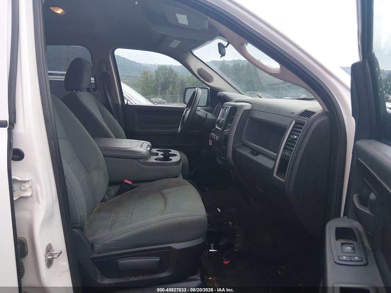 2015 RAM 1500 · 5/11
