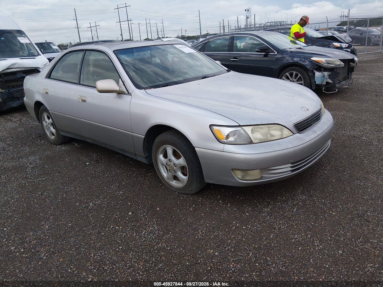 JT8BF22G8V0****** · 1997 LEXUS ES 300