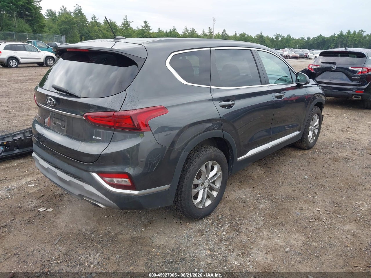 2020 HYUNDAI SANTA FE SE · 4/11