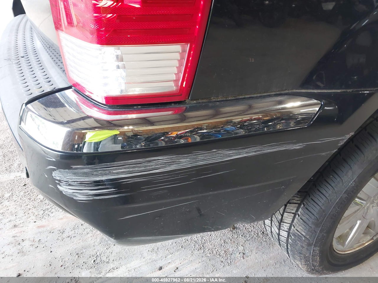 2008 CHRYSLER ASPEN LIMITED · 6/11