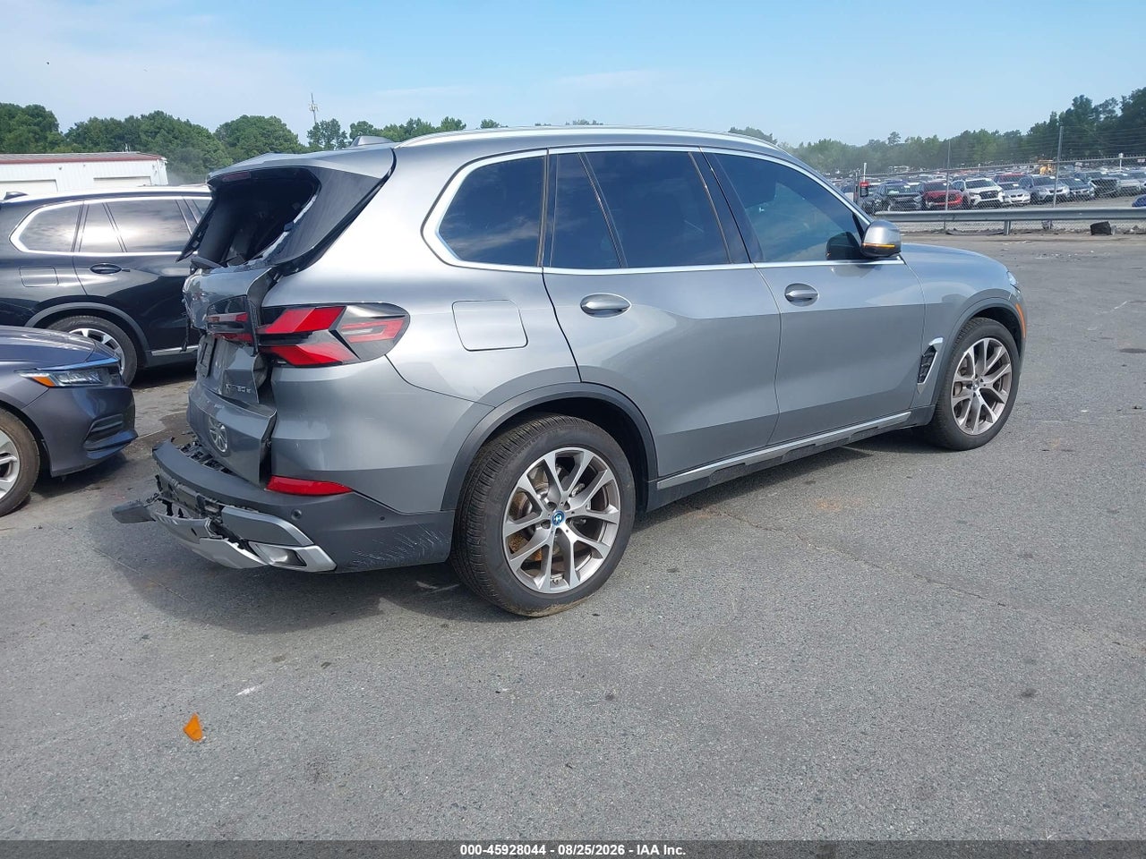 2025 BMW X5 PHEV XDRIVE50E · 4/10