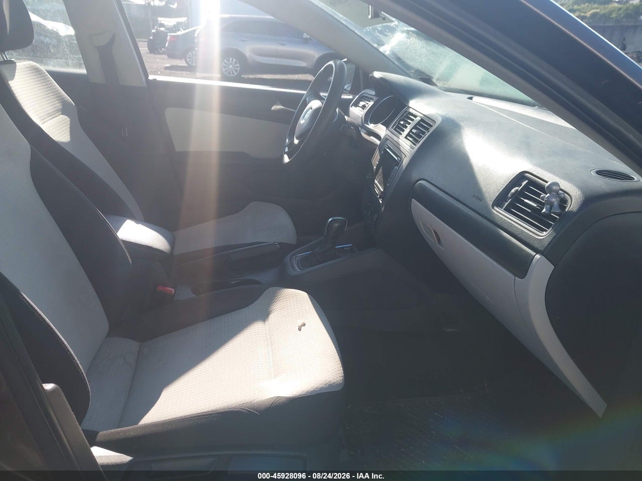 2015 VOLKSWAGEN JETTA S · 5/11
