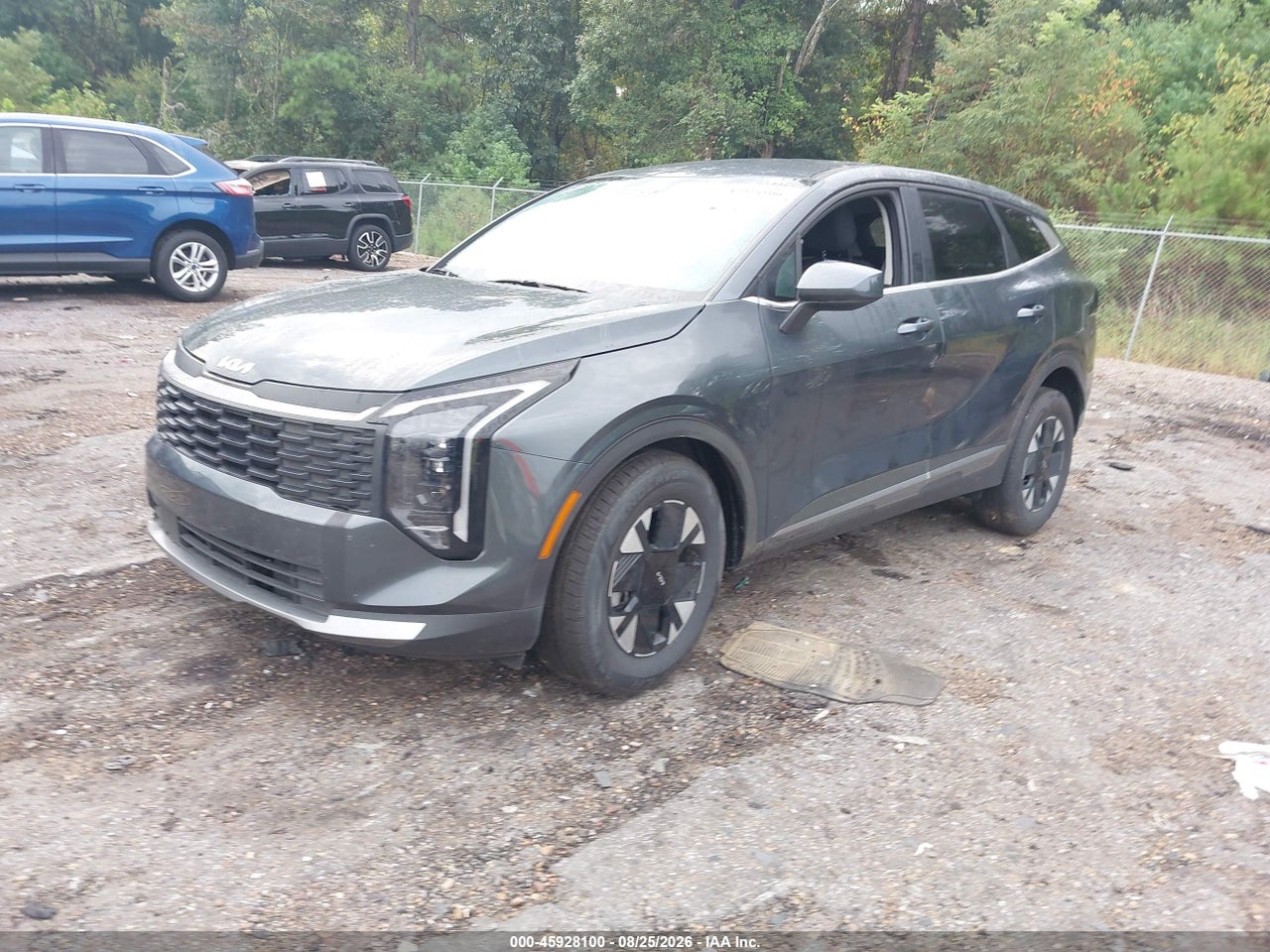 2026 KIA SPORTAGE HYBRID LX · 2/11