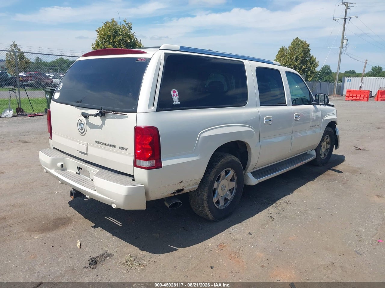 2004 CADILLAC ESCALADE ESV STANDARD · 4/11