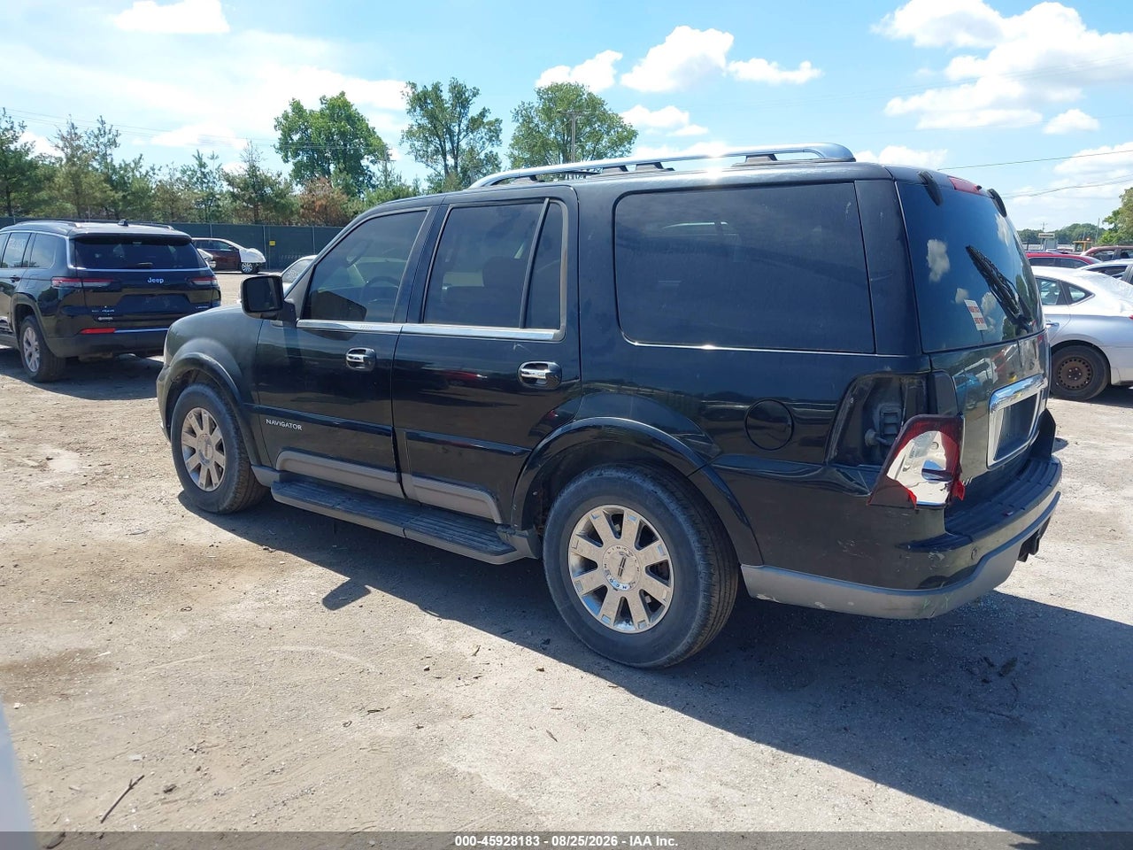 2004 LINCOLN NAVIGATOR · 3/11