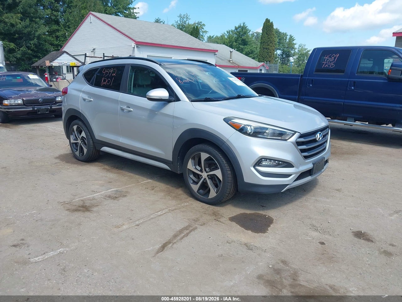KM8J3CA2XJU****** · 2018 HYUNDAI TUCSON VALUE