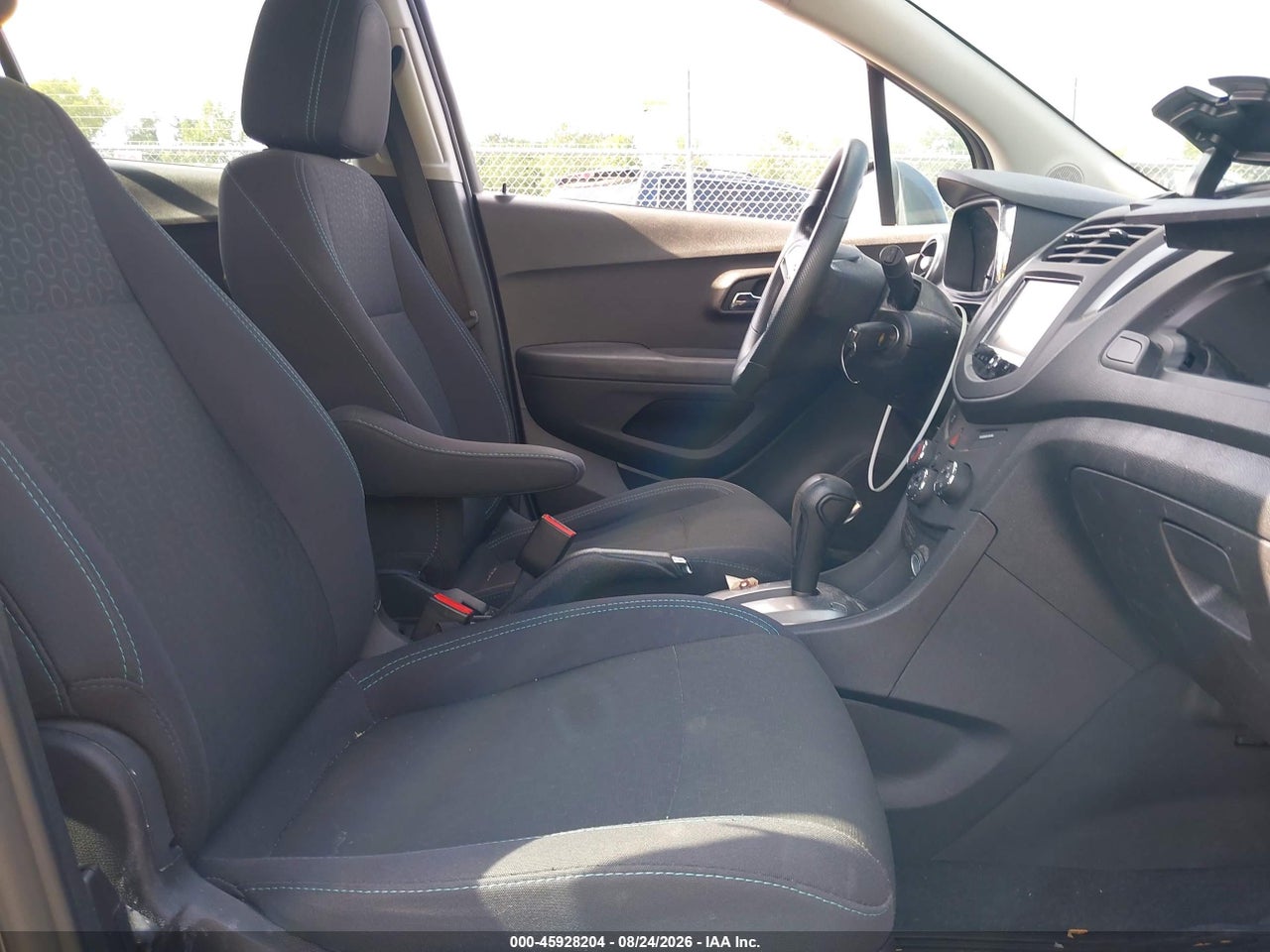 2016 CHEVROLET TRAX LS · 5/11