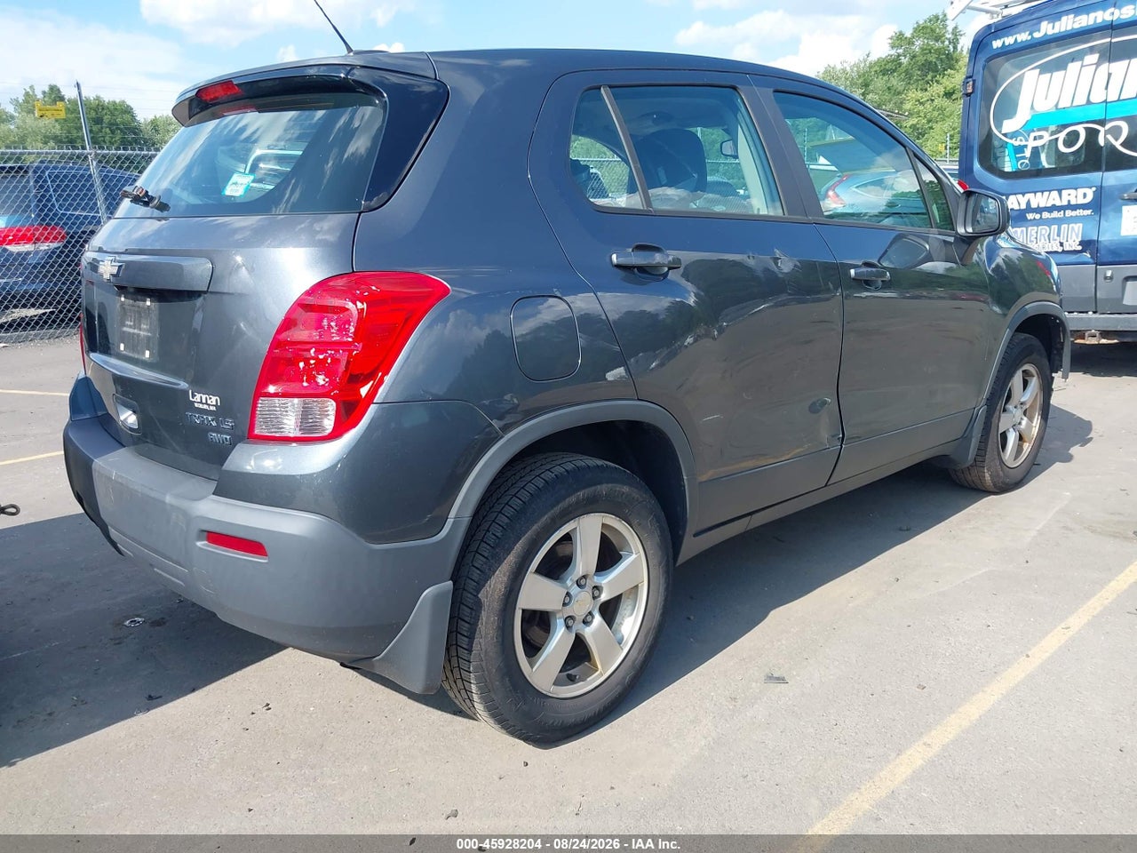 2016 CHEVROLET TRAX LS · 4/11