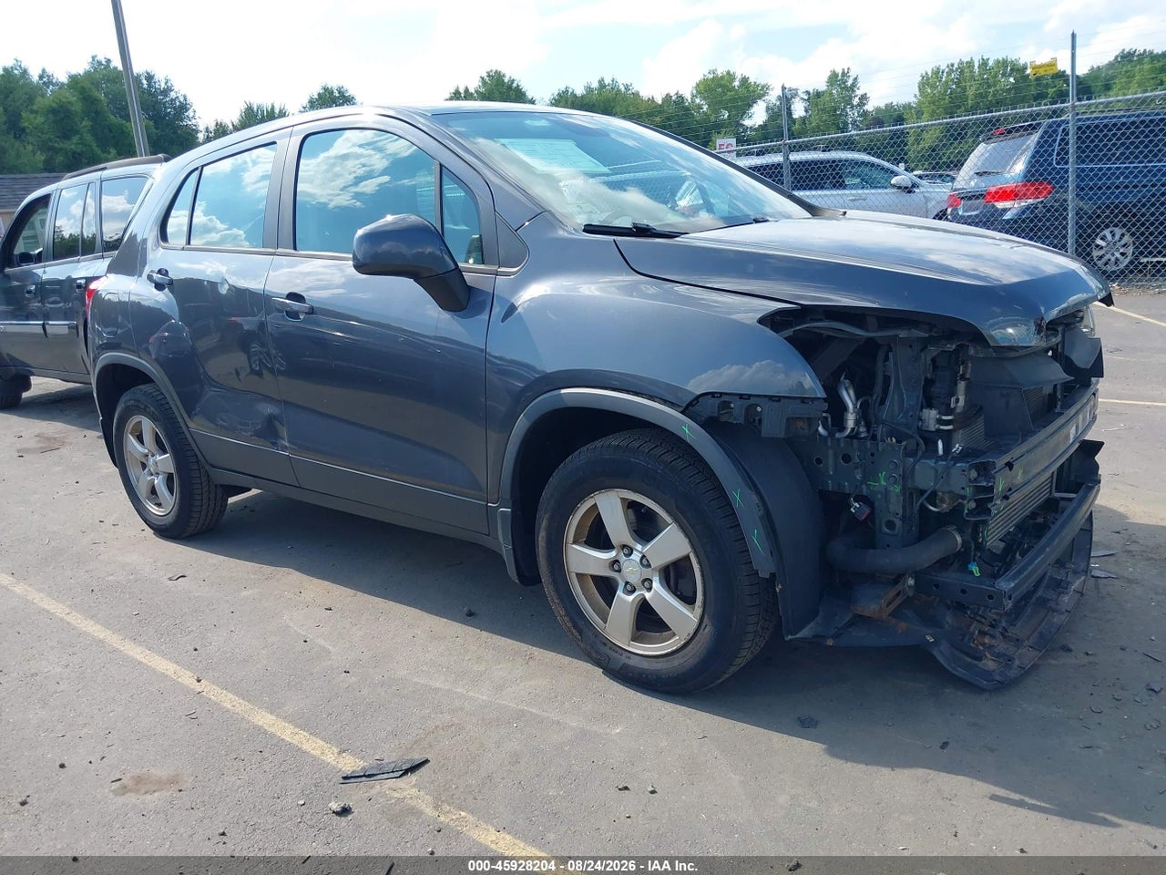 3GNCJNSB4GL****** · 2016 CHEVROLET TRAX LS