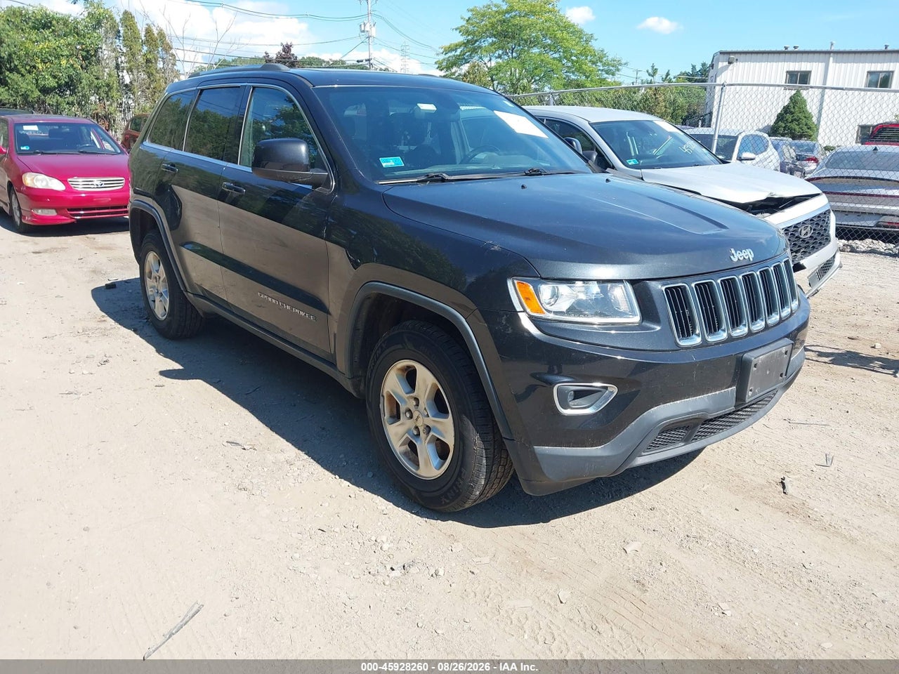1C4RJFAGXFC****** · 2015 JEEP GRAND CHEROKEE LAREDO
