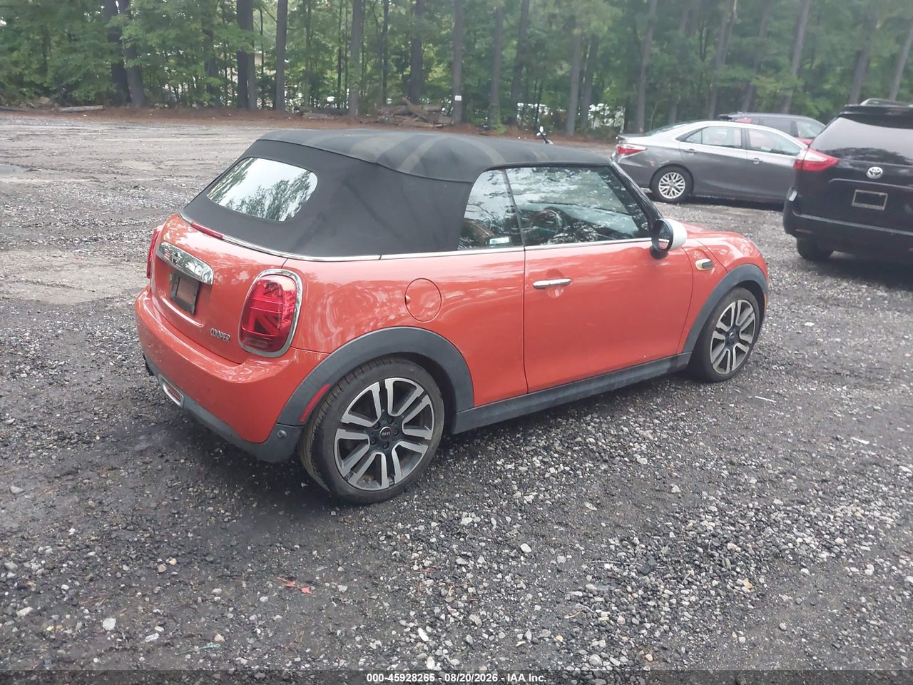 2019 MINI CONVERTIBLE COOPER · 4/11