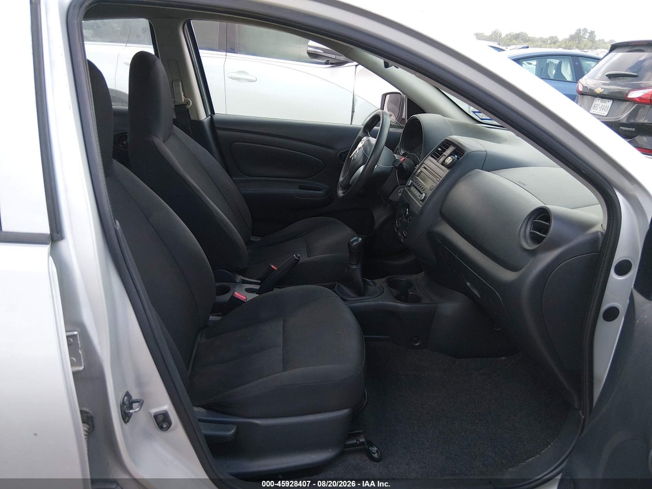 2016 NISSAN VERSA 1.6 S · 5/11
