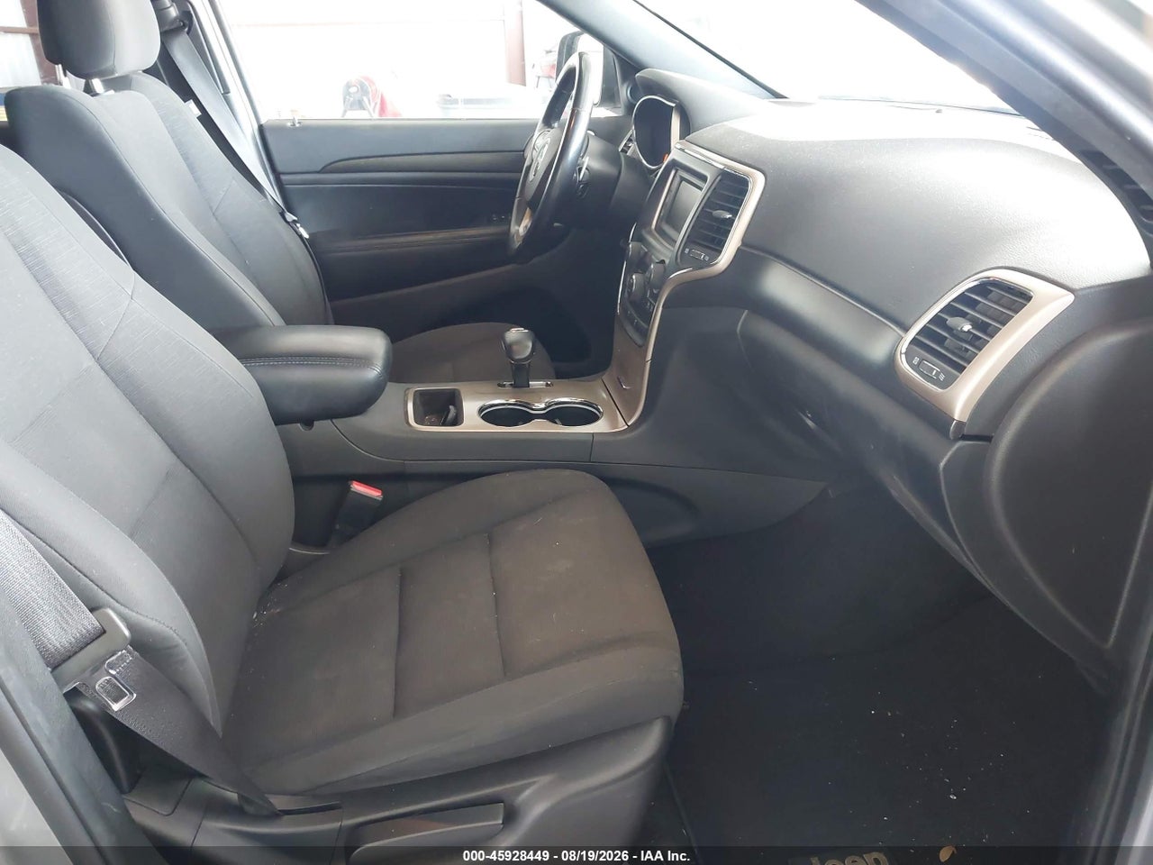 2015 JEEP GRAND CHEROKEE LAREDO · 5/11