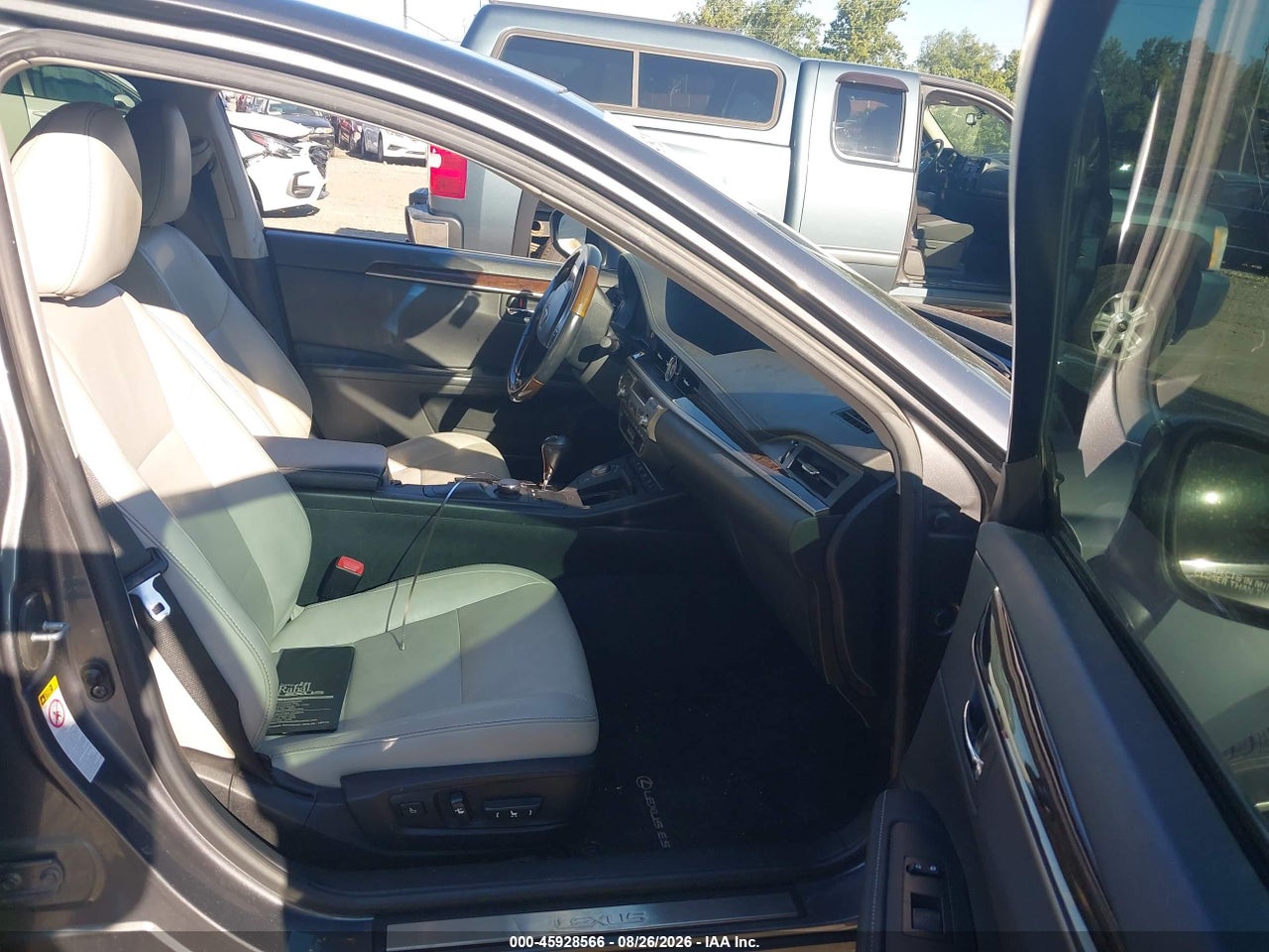 2013 LEXUS ES 350 · 5/11