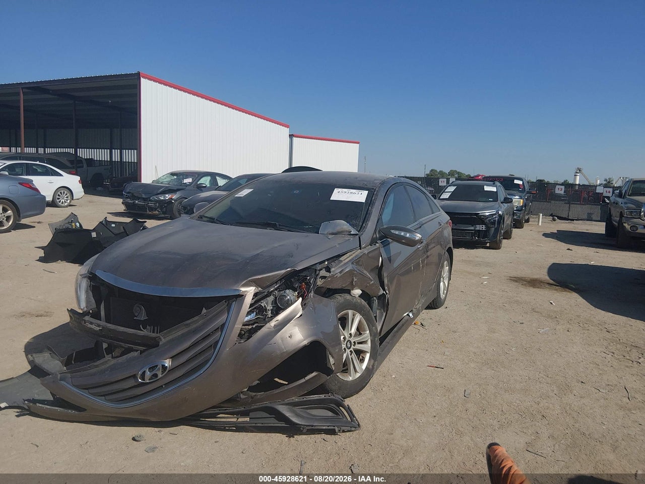 2014 HYUNDAI SONATA GLS · 2/10