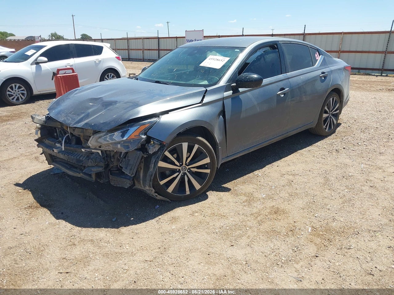 2020 NISSAN ALTIMA SR INTELLIGENT AWD · 2/10