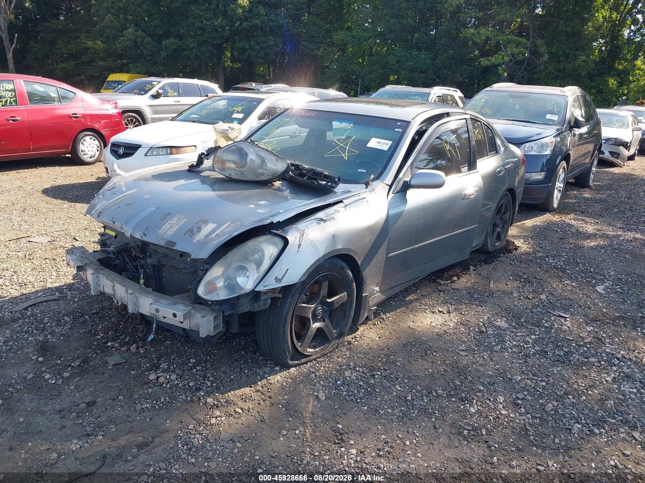 2005 INFINITI G35X · 2/9