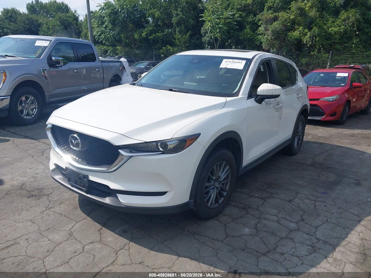 2017 MAZDA CX-5 TOURING · 2/10