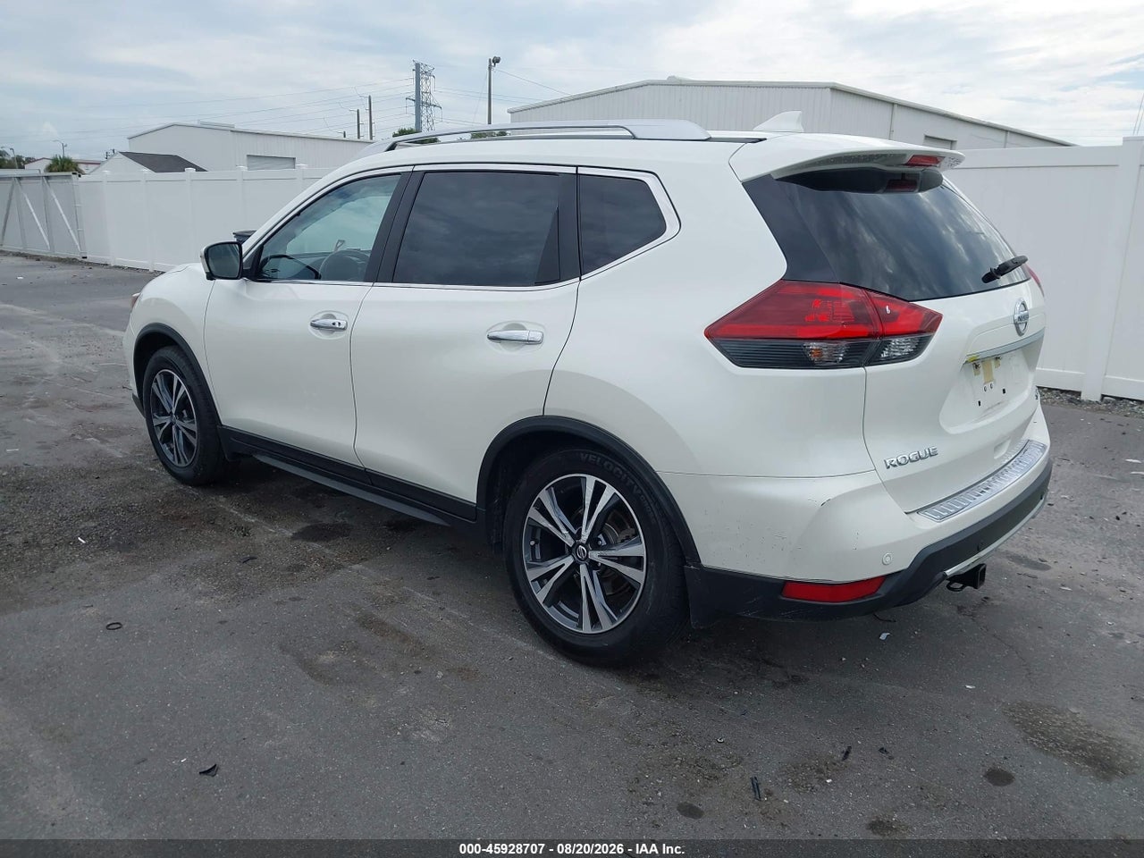 2019 NISSAN ROGUE SV · 3/11