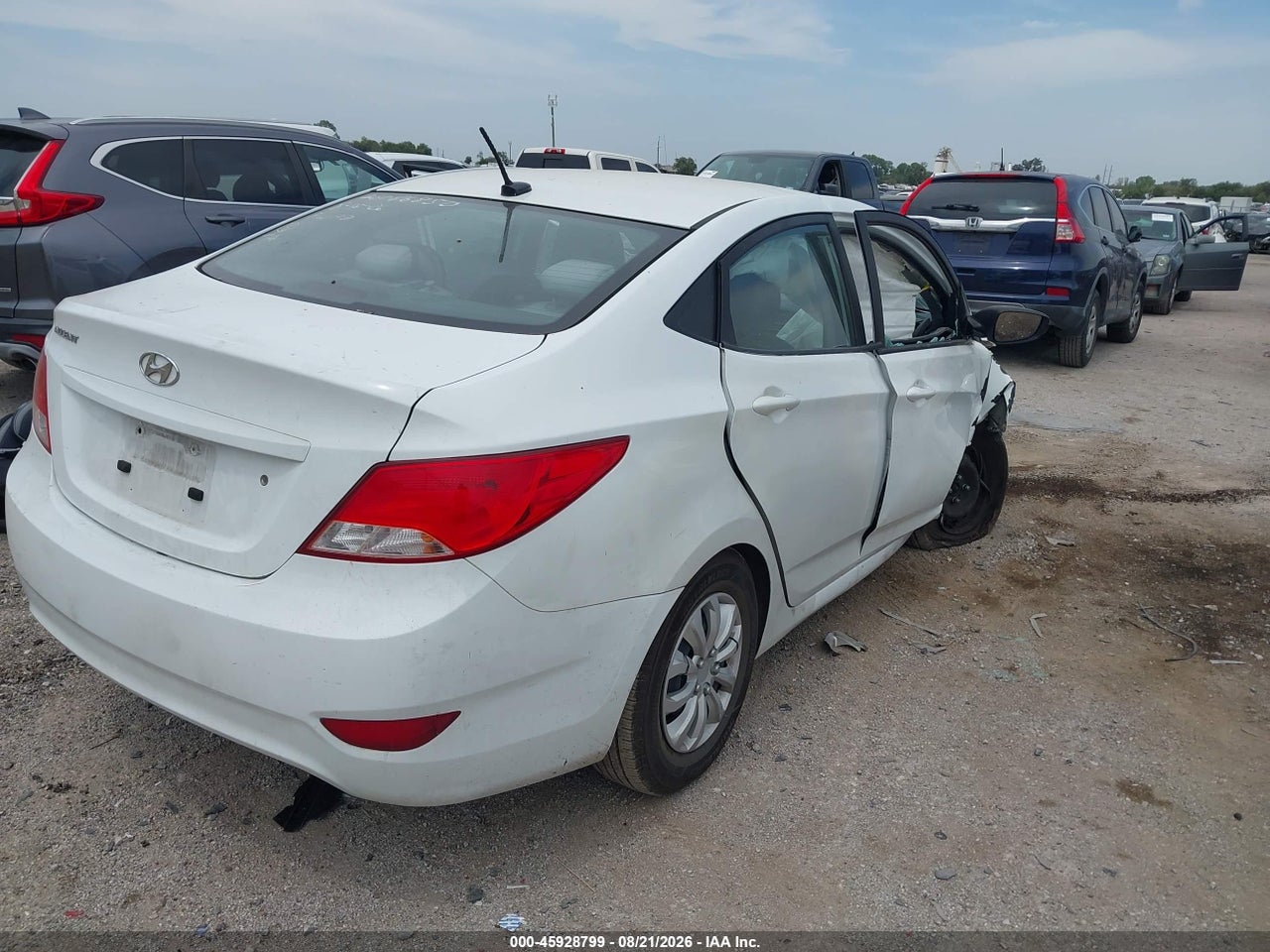 2017 HYUNDAI ACCENT SE · 4/11