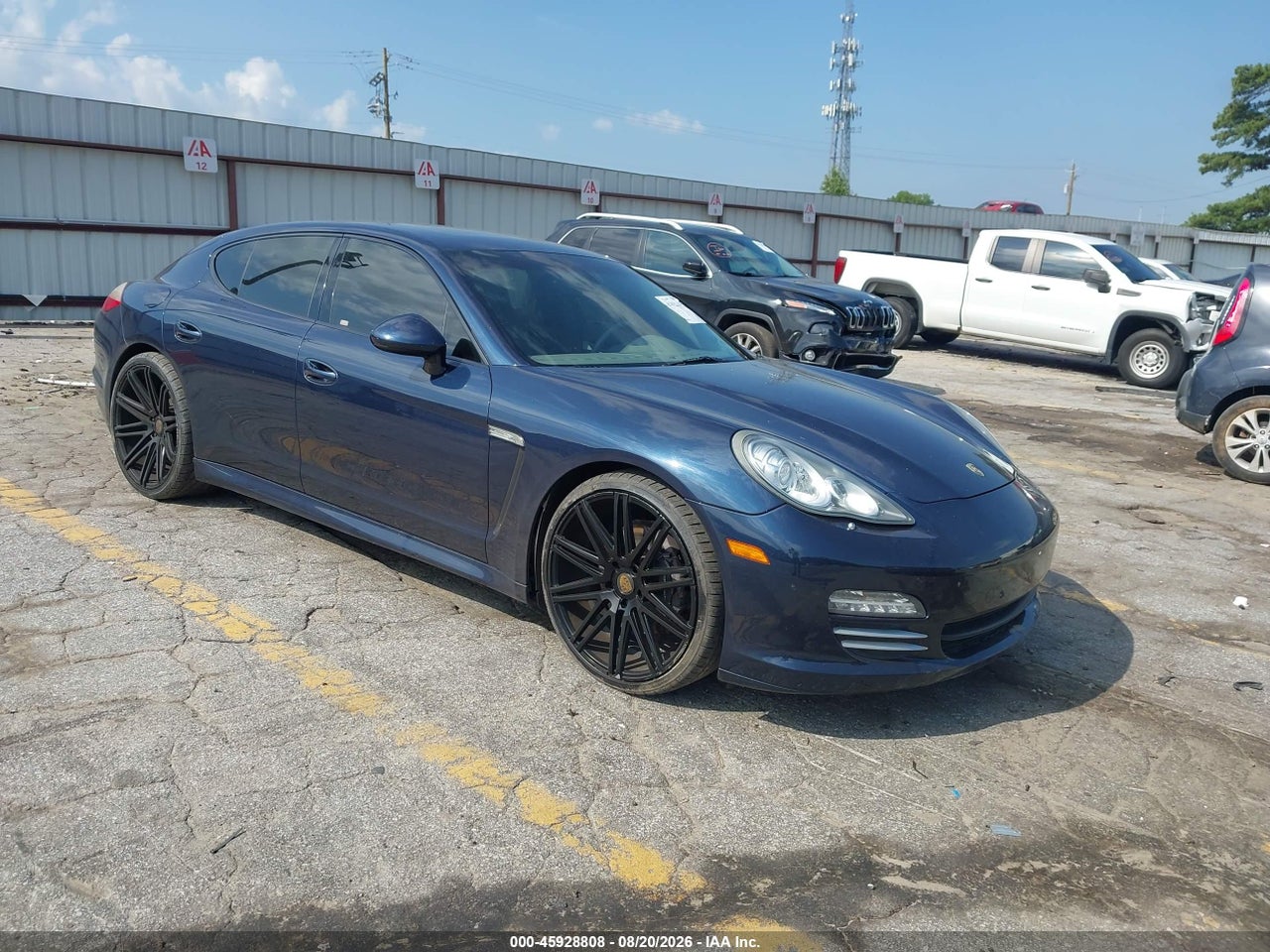 WP0AA2A7XCL****** · 2012 PORSCHE PANAMERA 4
