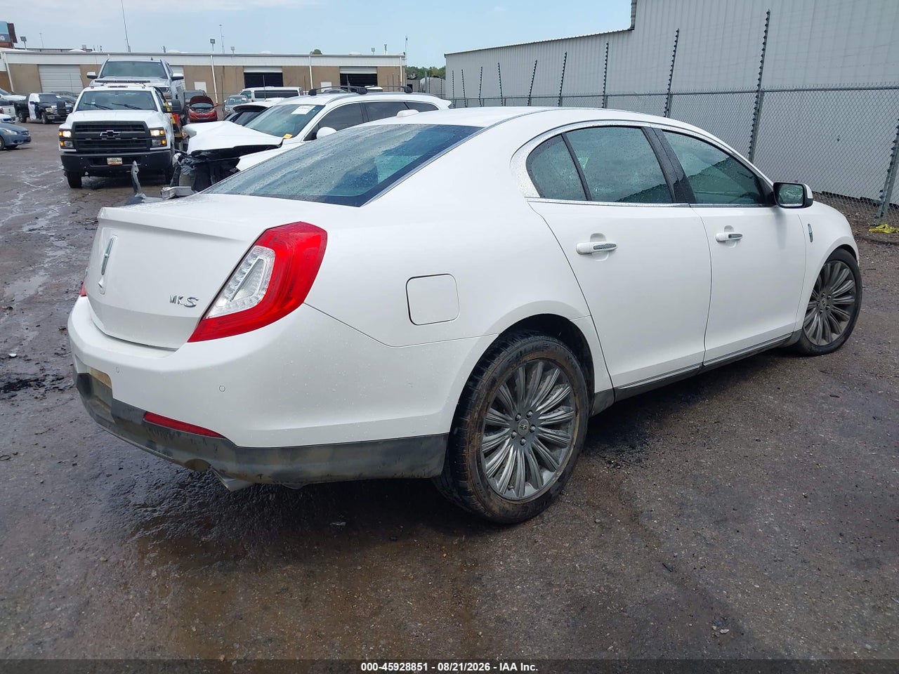2013 LINCOLN MKS · 4/11