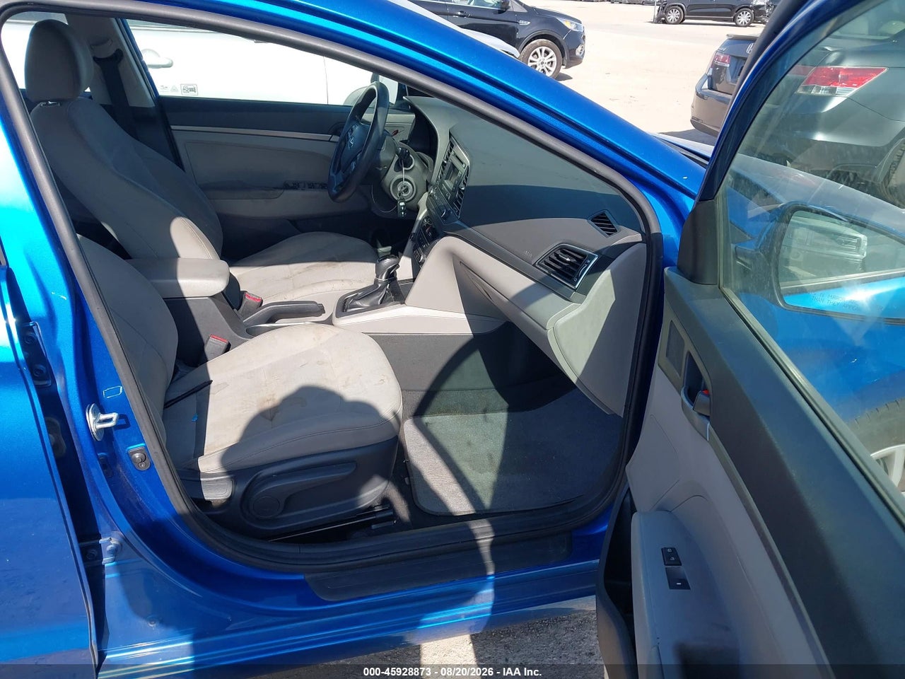 2017 HYUNDAI ELANTRA SE · 5/11