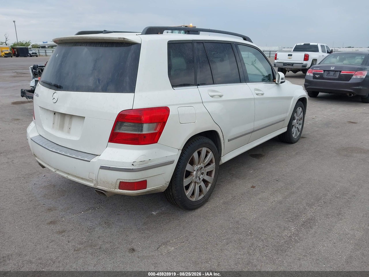 2012 MERCEDES-BENZ GLK 350 · 4/11