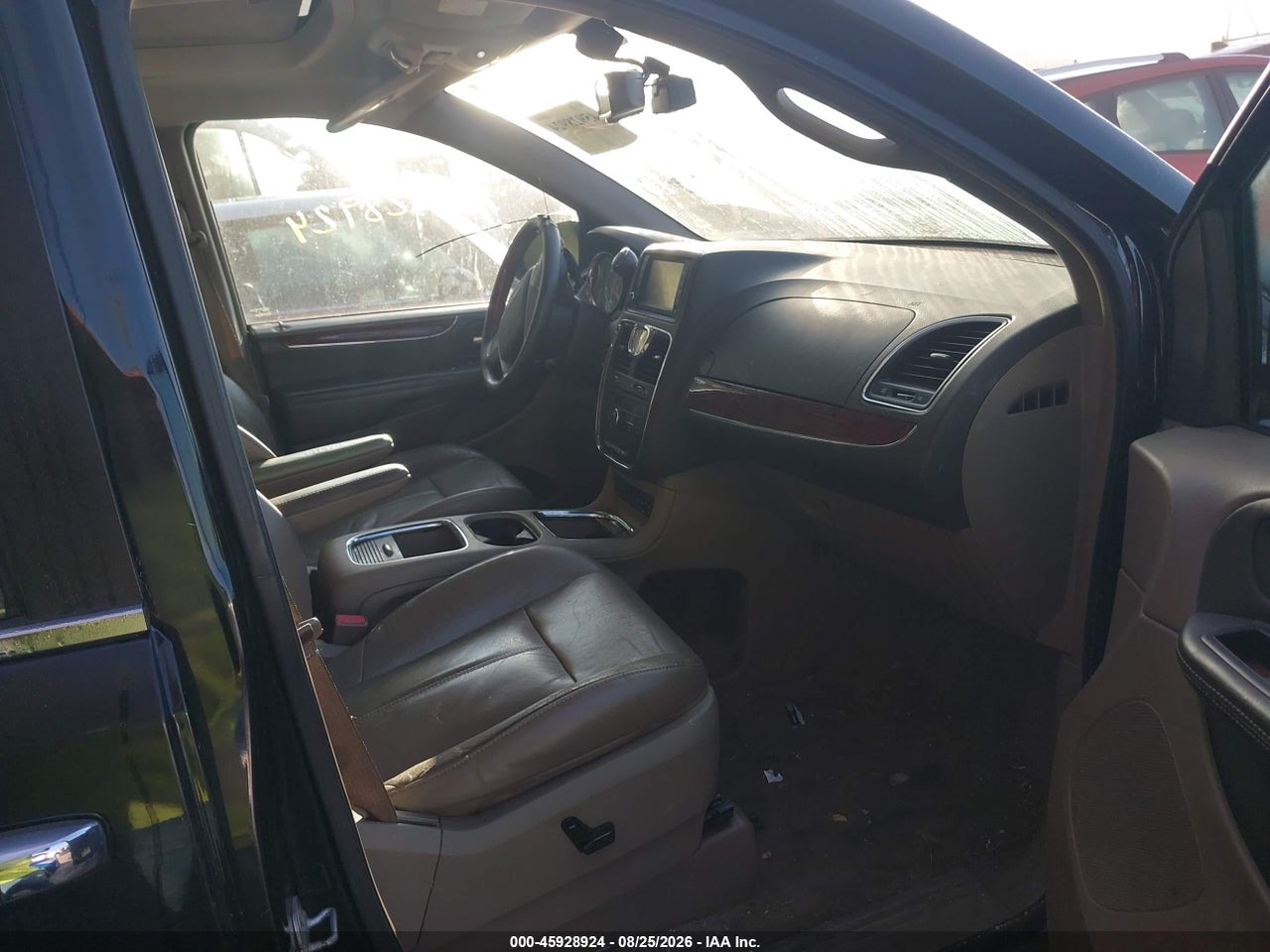 2012 CHRYSLER TOWN &amp; COUNTRY LIMITED · 5/11