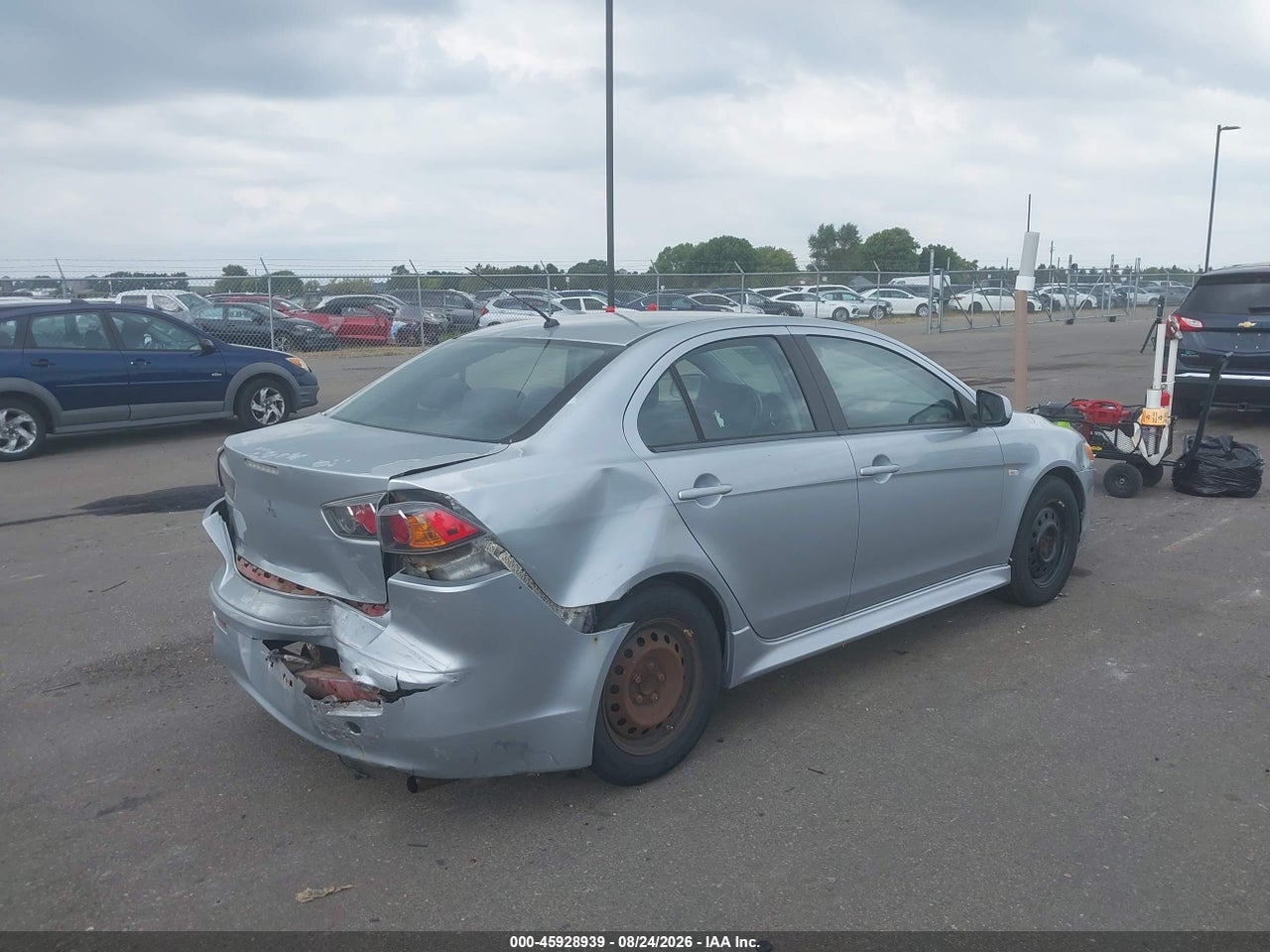2011 MITSUBISHI LANCER ES · 4/11